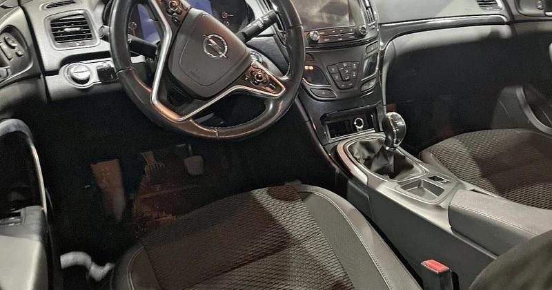 Usado Opel Insignia Eco 136 CV (100 kW) 2017