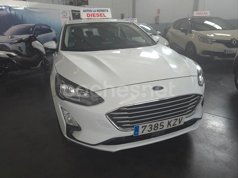 Usado Ford Focus Trend 120 CV (88 kW) 2019 Blanco Berlina