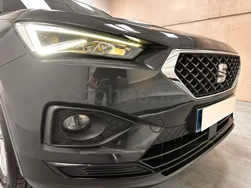 Usado Seat Tarraco Style 150 CV (110 kW) 2022 Gris / plata SUV