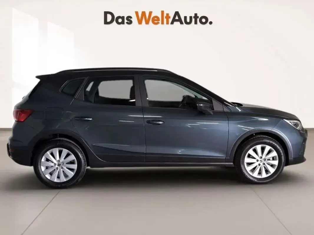 Usado Seat Arona Style 116 CV (85 kW) 2025 Gris SUV