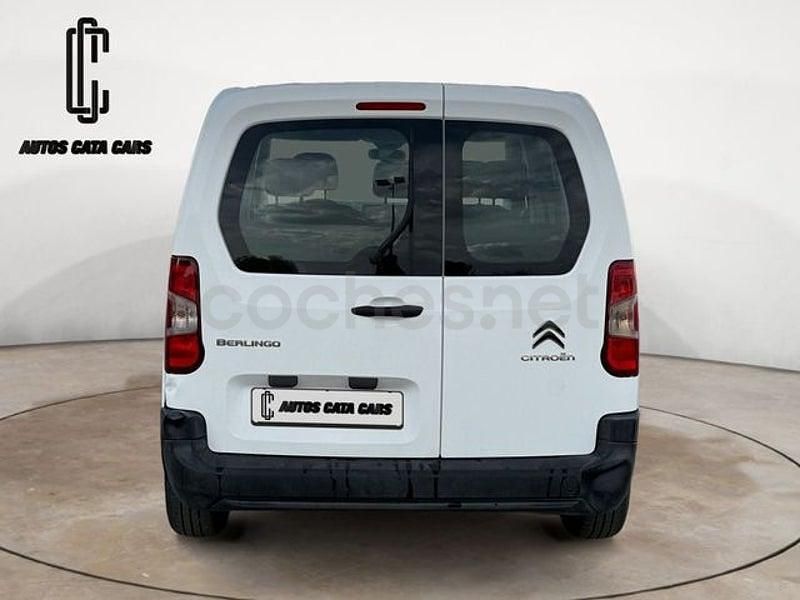 Usado Citroën Berlingo Feel 102 CV (75 kW) 2019 Blanco Monovolumen