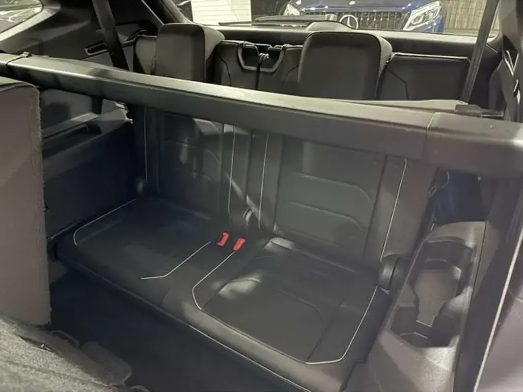 Usado VW Tiguan Allspace Sportline 190 CV (139 kW) 2020 Negro SUV