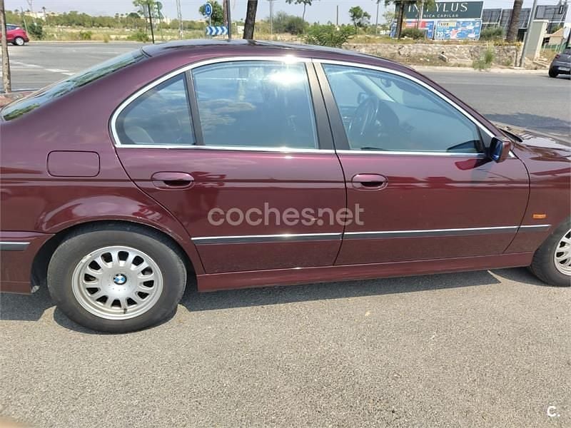 Usado BMW 523 170 CV (125 kW) 1997 Rojo Berlina