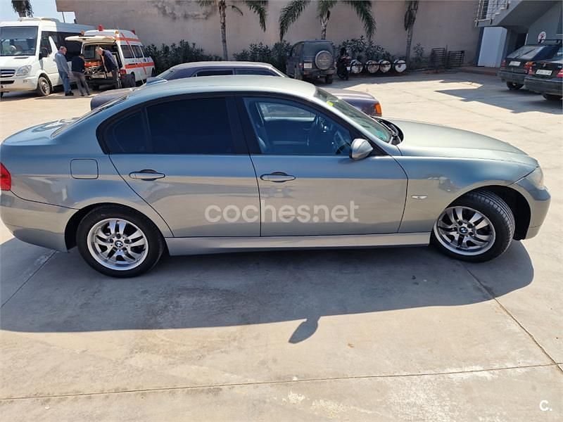 Käytetty BMW 320 150 HP (110 kW) 2007 Harmaa Sedan