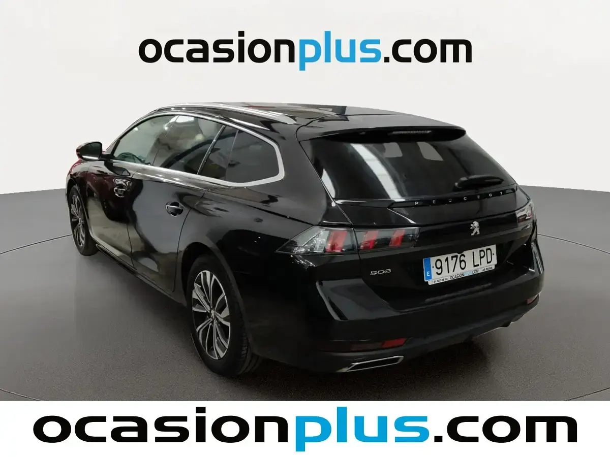 Usado Peugeot 508 Allure 130 CV (95 kW) 2021 Negro Familiar