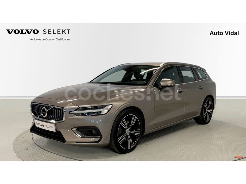 Gris Usado 2021 Volvo V60 Inscription Familiar | 36.500 € (Un poco caro) - Imagen 1/4