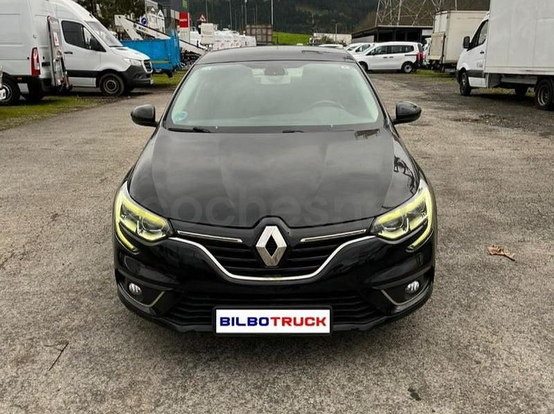 Usado Renault Mégane IV Business 110 CV (80 kW) 2017 Negro Berlina