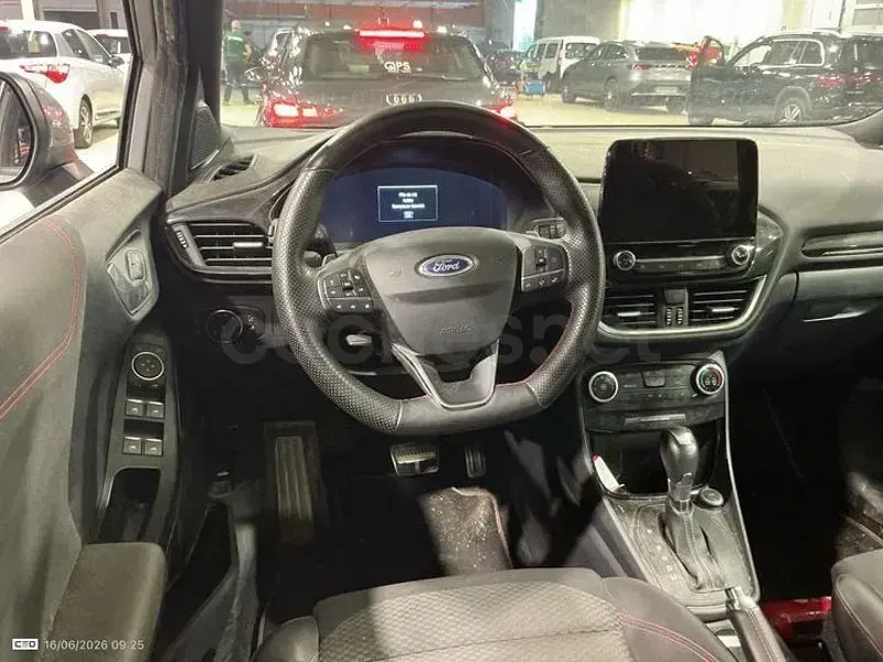 Usado Ford Puma ST-Line 125 CV (91 kW) 2021 Gris / plata SUV