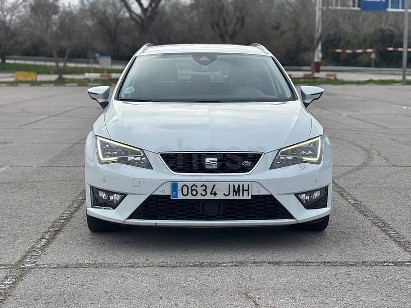 Usado Seat Leon FR 150 CV (110 kW) 2016 Blanco Familiar