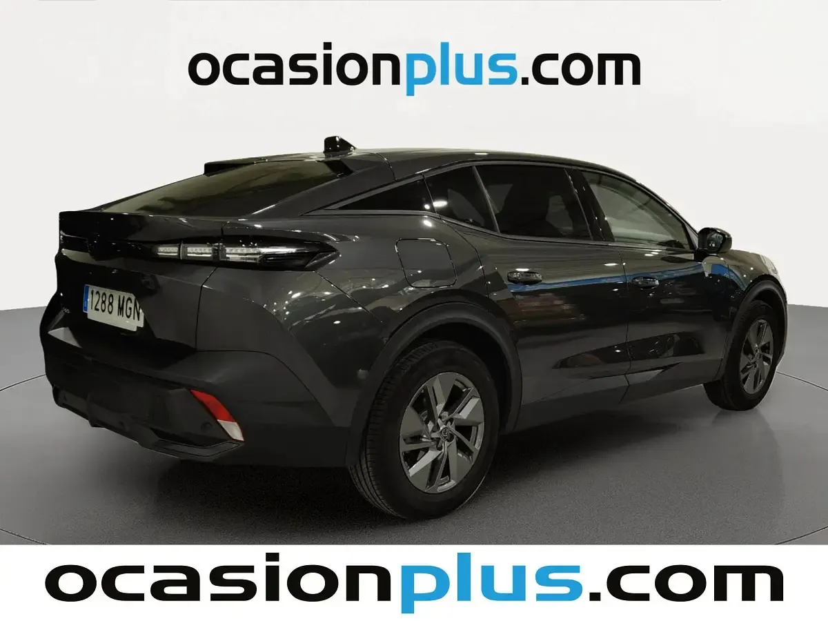Usado Peugeot 408 Allure 131 CV (96 kW) 2023 Gris SUV