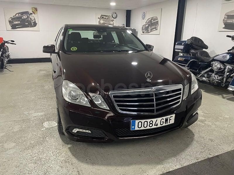 Usado Mercedes E350 Avantgarde 231 CV (169 kW) 2010 Granate Berlina