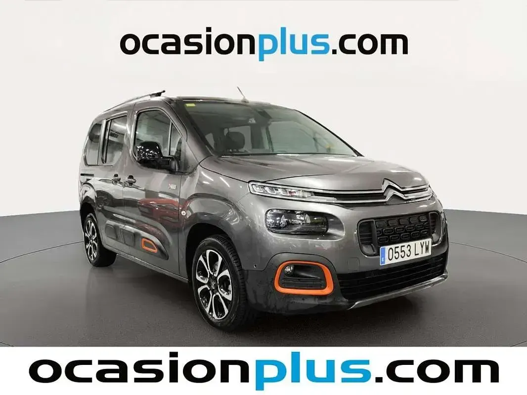 Usado Citroën Berlingo Shine 131 CV (96 kW) 2022 Gris Monovolumen