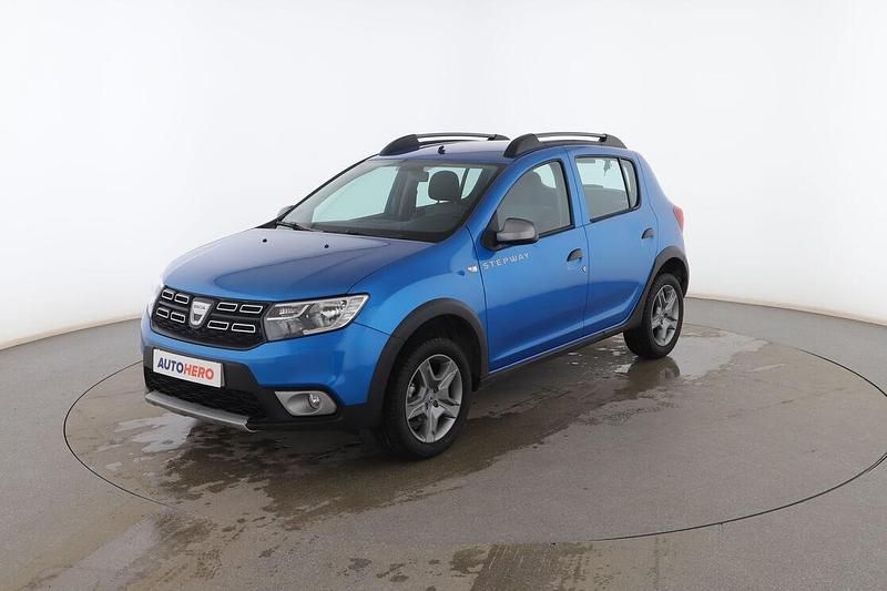 Azul Usado 2018 Dacia Sandero Comfort Utilitario | 12.799 € (Un poco caro) - Imagen 1/3