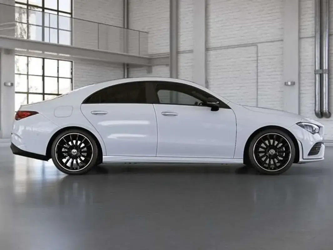 Usado Mercedes CLA250e 218 CV (160 kW) 2023 Blanco Coupe