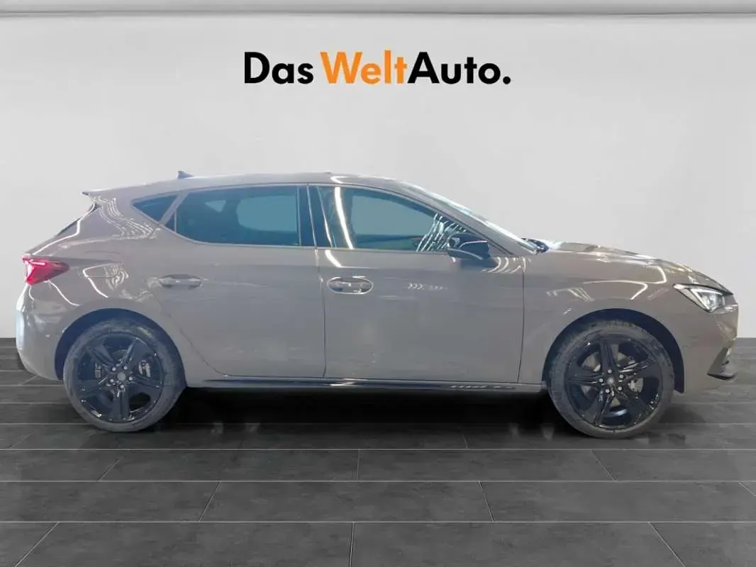 Nuevo Seat Leon ST FR 204 CV (150 kW) 2026 Gris Familiar