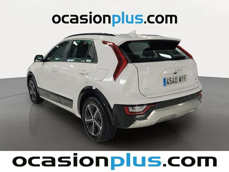 Begagnad Kia Niro 141 HK (103 kW) 2025 Vit SUV