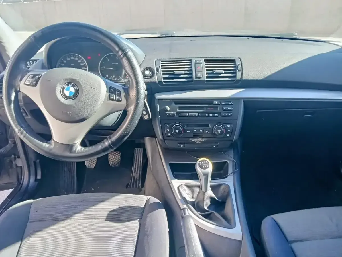 Usado BMW 120 163 CV (119 kW) 2006 Gris Utilitario