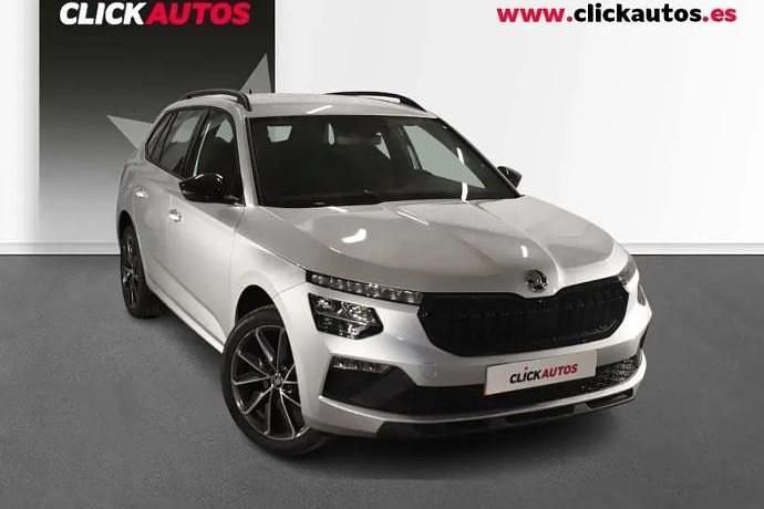Usado Skoda Kamiq Sport 115 CV (84 kW) 2025 Plata SUV