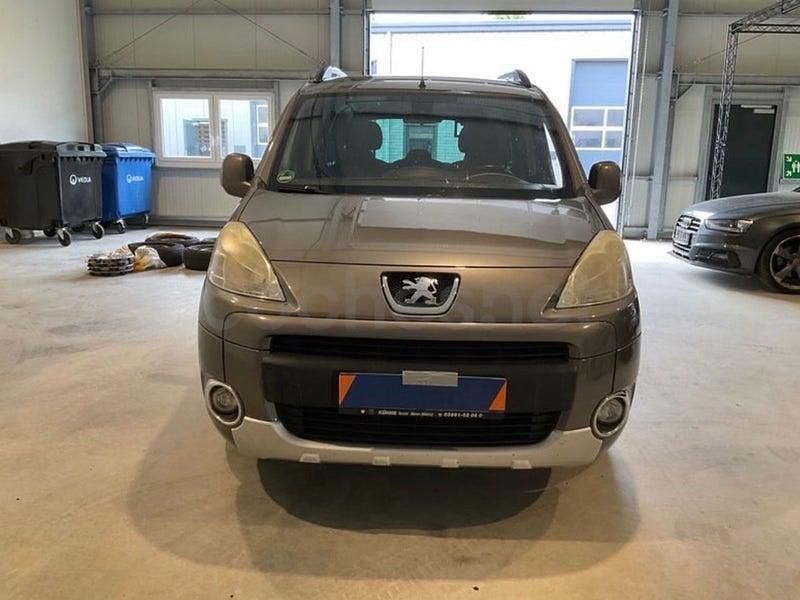 Usado Peugeot Partner Tepee Active 112 CV (82 kW) 2012 Gris / plata Monovolumen
