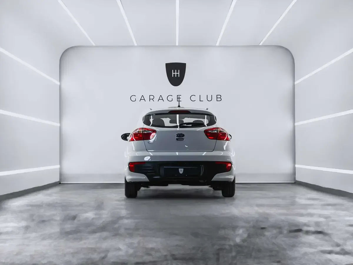 Usado Kia Rio 84 CV (61 kW) 2016 Blanco Utilitario