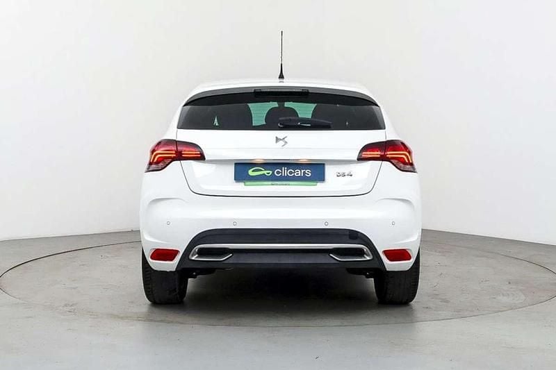 Usado DS Automobiles DS4 Style 131 CV (96 kW) 2015 Blanco Utilitario