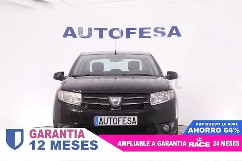 Usado Dacia Logan Lauréate 90 CV (66 kW) 2013 Negro Berlina