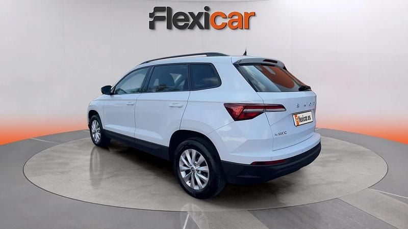 Usado Skoda Karoq Active 116 CV (85 kW) 2022 Blanco SUV