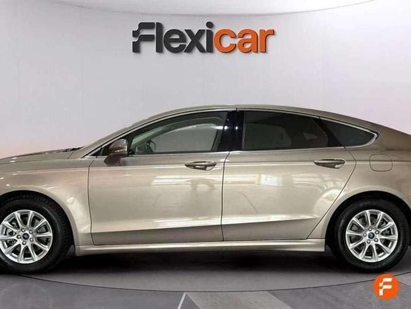 Usado Ford Mondeo Business Edition 150 CV (110 kW) 2019 Beige Berlina