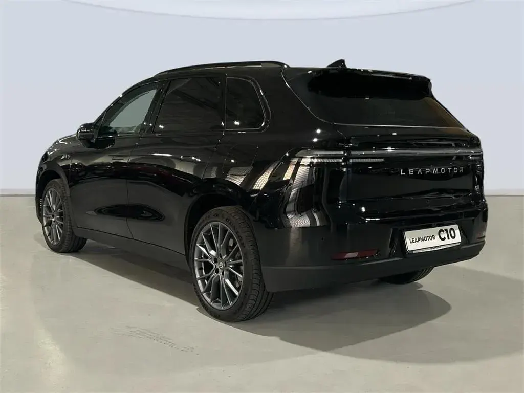 Usado Leapmotor C10 215 CV (158 kW) 2025 Negro SUV