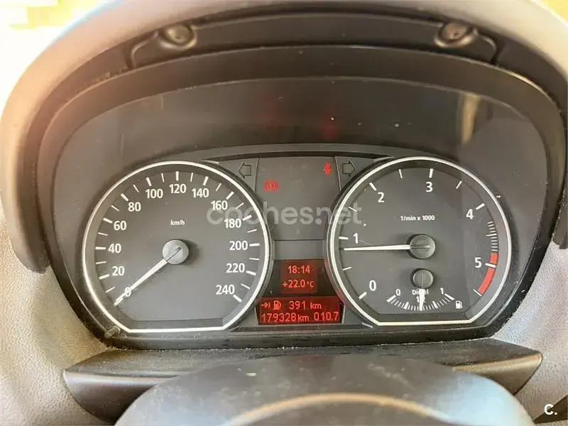 Usado BMW 120 163 CV (119 kW) 2006 Negro Utilitario