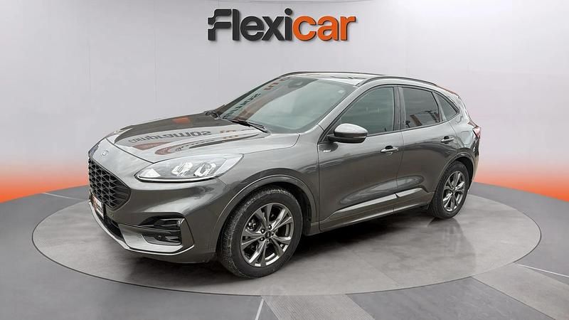 Usado Ford Kuga ST-Line 120 CV (88 kW) 2024 Gris SUV