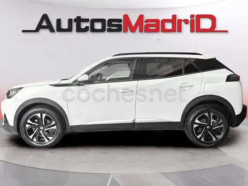 Usado Peugeot 2008 Active 110 CV (80 kW) 2021 Blanco SUV