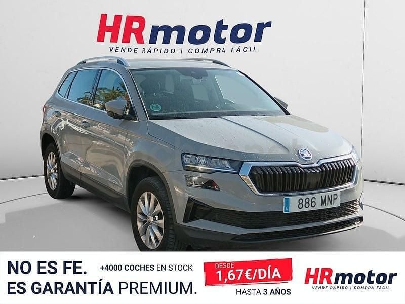 Usado Skoda Karoq Ambition 116 CV (85 kW) 2024 Gris / plata SUV