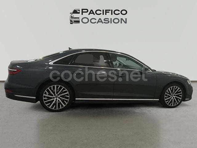 Usado Audi A8 Ambiente 286 CV (210 kW) 2022 Gris / plata Berlina