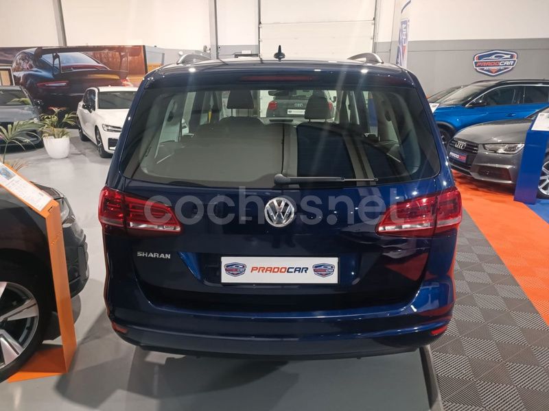 Usado VW Sharan Advance 150 CV (110 kW) 2018 Azul Monovolumen