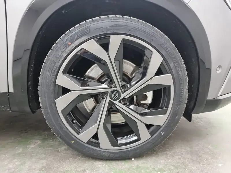 Usado Renault Austral Iconic Esprit Alpine 200 CV (147 kW) 2023 Gris SUV