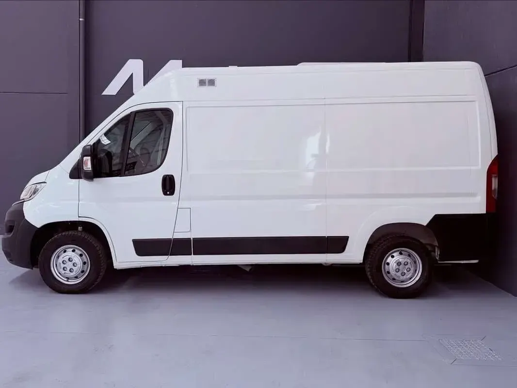 Usado Citroën Jumper 139 CV (102 kW) 2020 Blanco Monovolumen