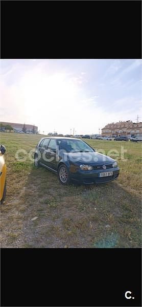 Usado VW Golf IV Highline 150 CV (110 kW) 2001 Gris / plata Familiar