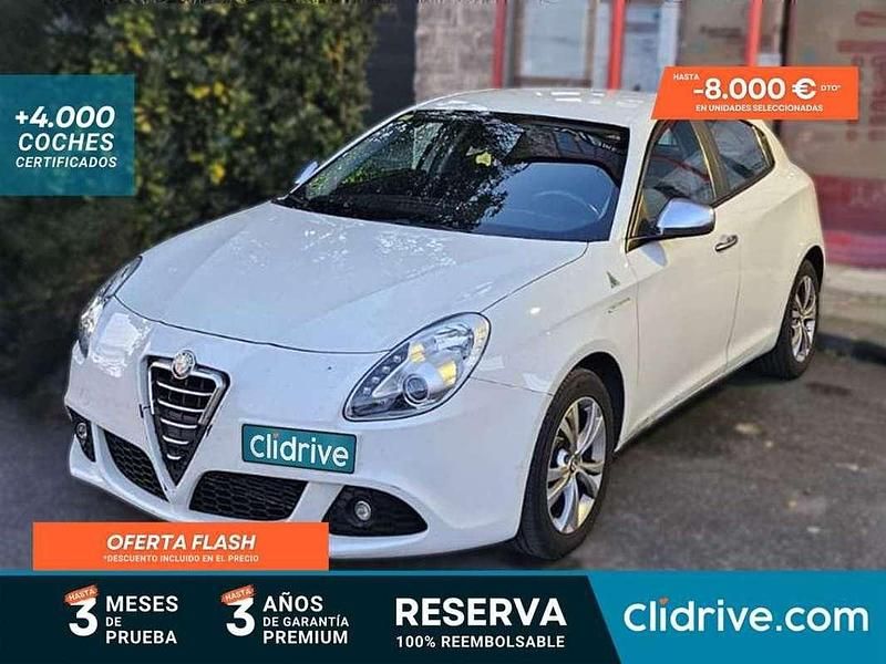 Usado Alfa Romeo Giulietta Distinctive 105 CV (77 kW) 2012 Blanco Utilitario