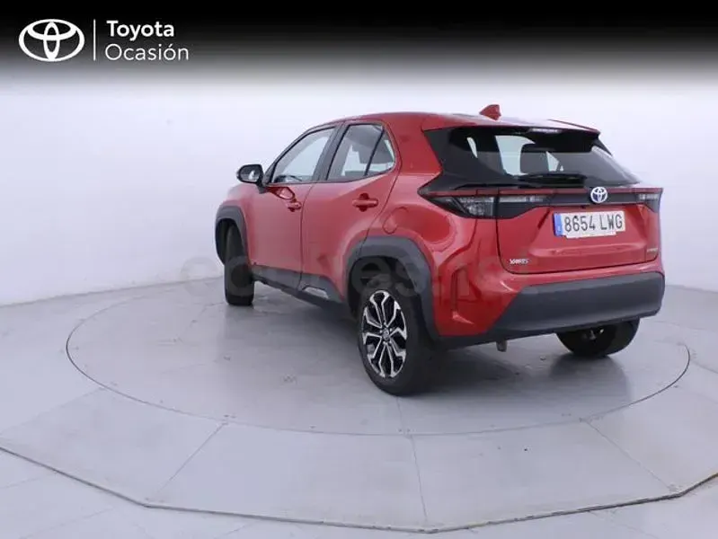 Usado Toyota Yaris Cross Active 116 CV (85 kW) 2022 Rojo SUV