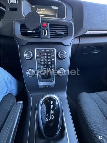 Usado Volvo V40 CC Momentum 115 CV (84 kW) 2014 Gris / plata Familiar