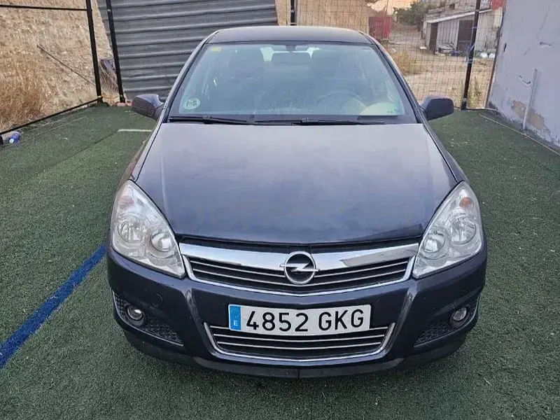 Usado Opel Astra Cosmo 110 CV (80 kW) 2008 Azul Berlina