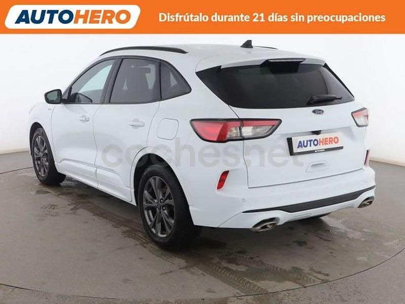 Usado Ford Kuga ST-Line 150 CV (110 kW) 2022 Blanco SUV