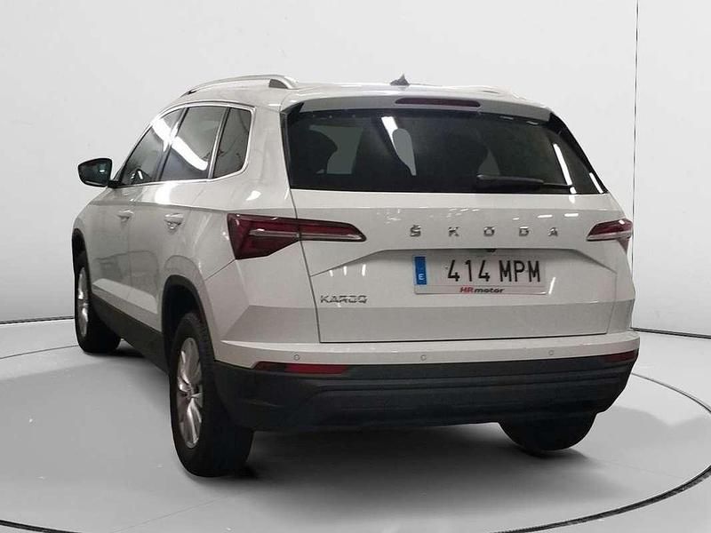 Usado Skoda Karoq Ambition 116 CV (85 kW) 2024 Blanco SUV
