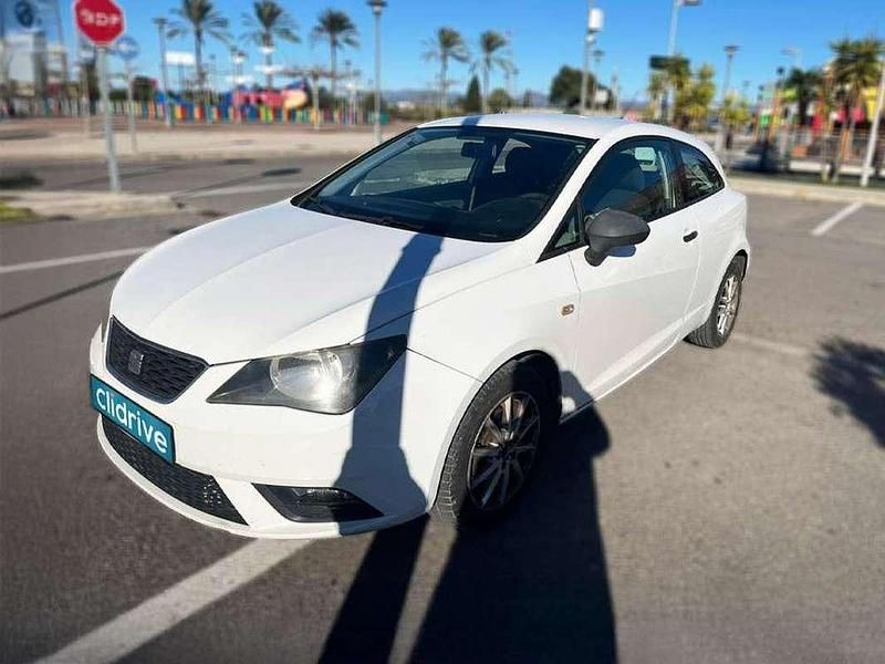 Usado Seat Ibiza SC Reference 90 CV (66 kW) 2013 Blanco Utilitario