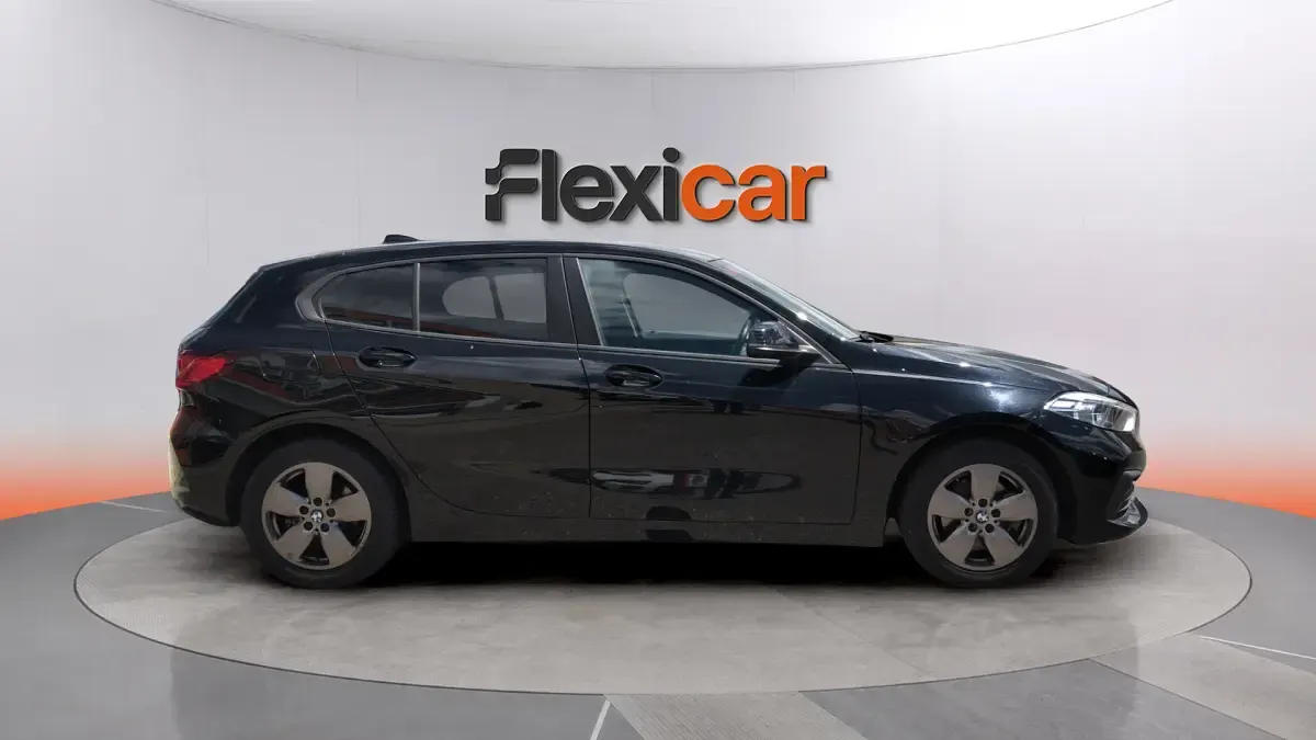 Usado BMW 118 140 CV (102 kW) 2021 Negro Utilitario