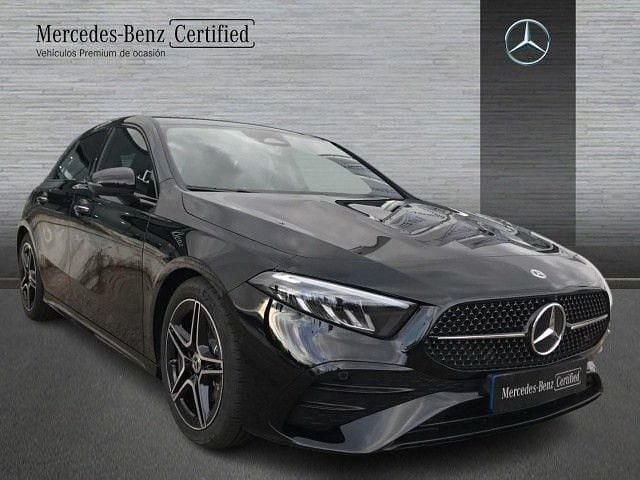 Usado Mercedes A200 AMG line 150 CV (110 kW) 2026 Negro noche