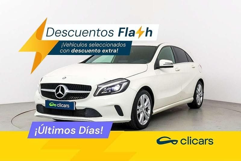 Usado Mercedes A180 122 CV (89 kW) 2016 Blanco Utilitario