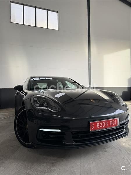 Gris / plata Usado 2018 Porsche Panamera 4 Berlina | 49.880 € (Super precio) - Imagen 1/4