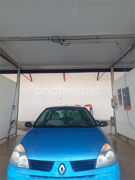 Azul Usado 2004 Renault Clio II Dynamique Berlina | 899 € (Super precio) - Imagen 1/4